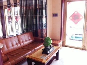 Penglai Yi Jia Express Hotel Экстерьер фото